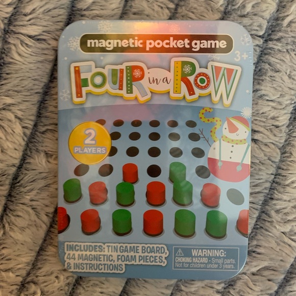 Farkle Dice Rolling Game & Four In A Row - Picture 4 of 5